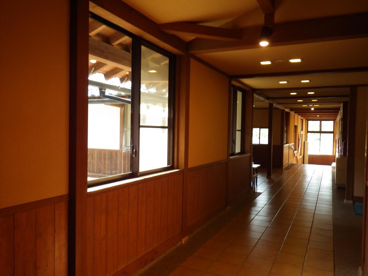 Kurikarajyuku Hotel Tsubata Buitenkant foto